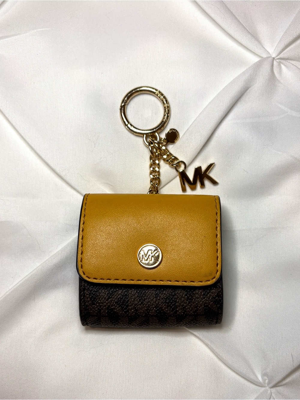 Michael Kors Jet Set Signature AirPod Case, Brown And Acorn, Gold Accents